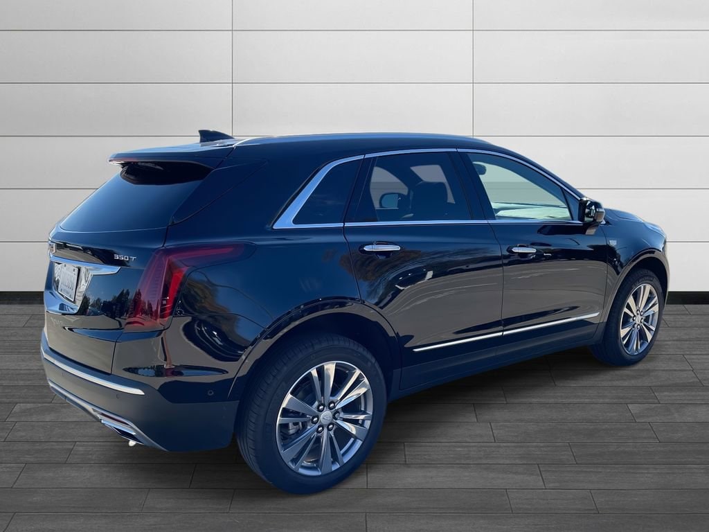 New 2025 CADILLAC XT5 Premium Luxury SUV