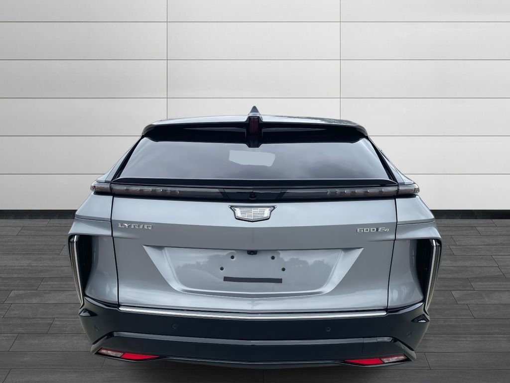 2025 Cadillac Lyriq Luxury photo 4