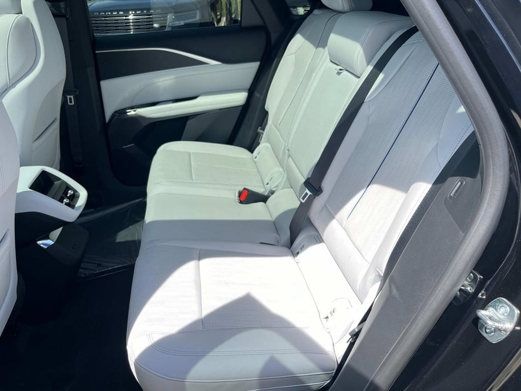 2026 Cadillac LYRIQ Sport - Photo 16