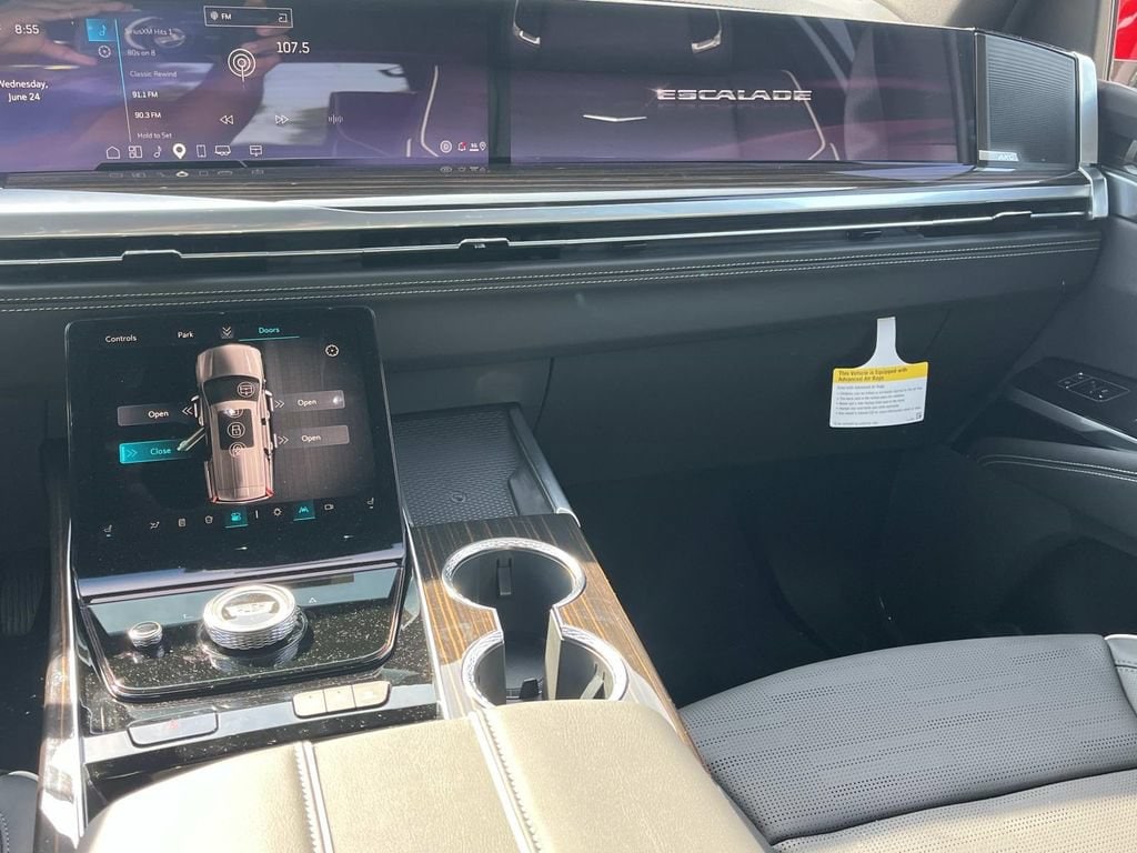 2026 Cadillac Escalade ESV Luxury - Photo 13