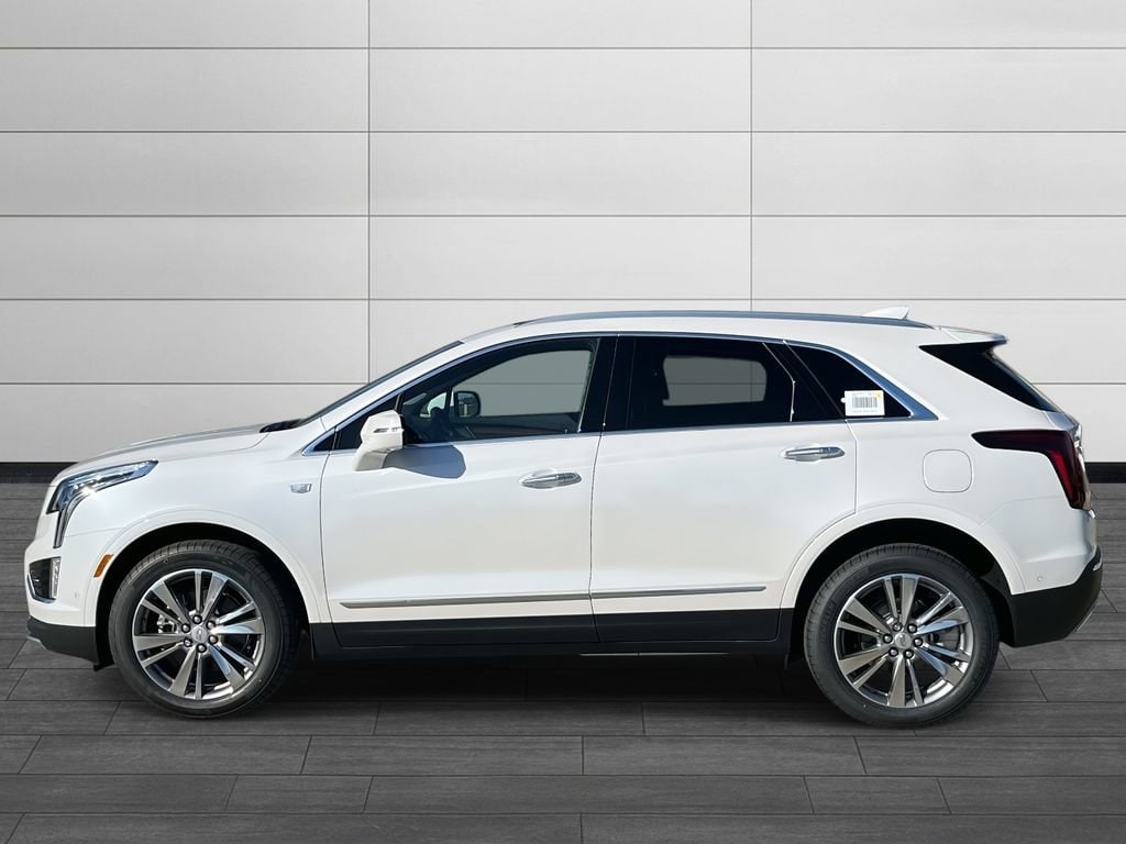 2026 Cadillac XT5 Premium Luxury - Photo 2