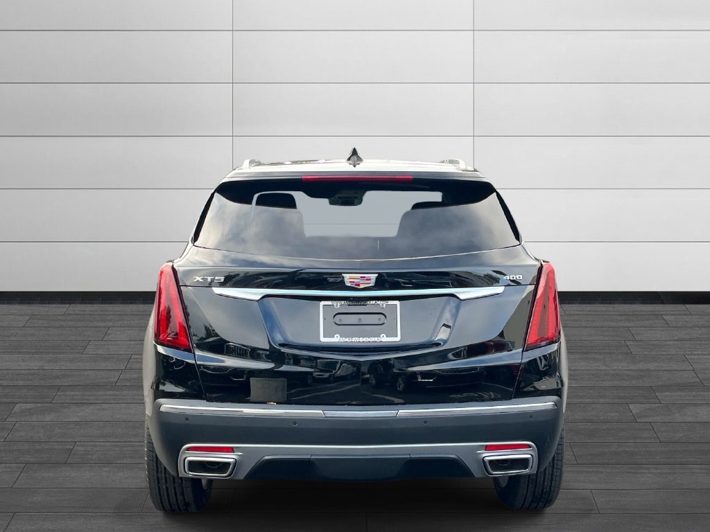 New 2026 CADILLAC XT5 Premium Luxury SUV