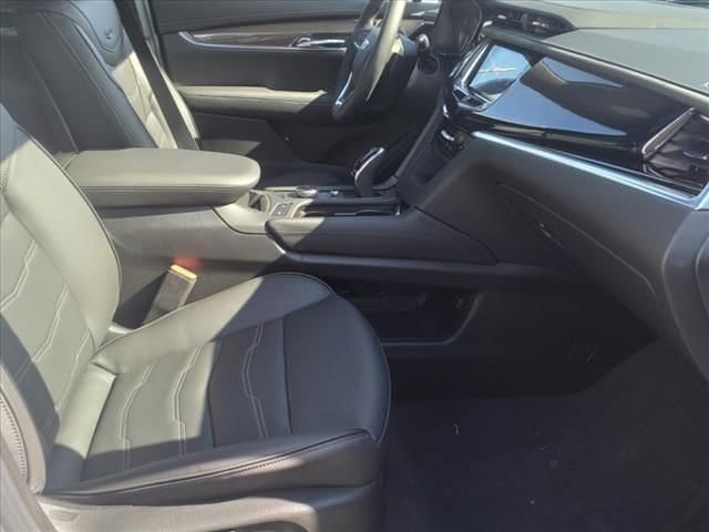 2025 Cadillac XT6 Premium Luxury - Photo 24