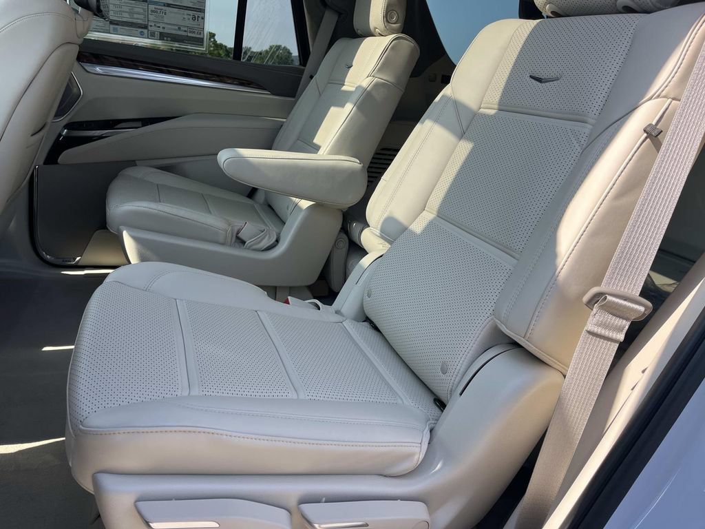 2026 Cadillac Escalade Platinum Sport - Photo 23