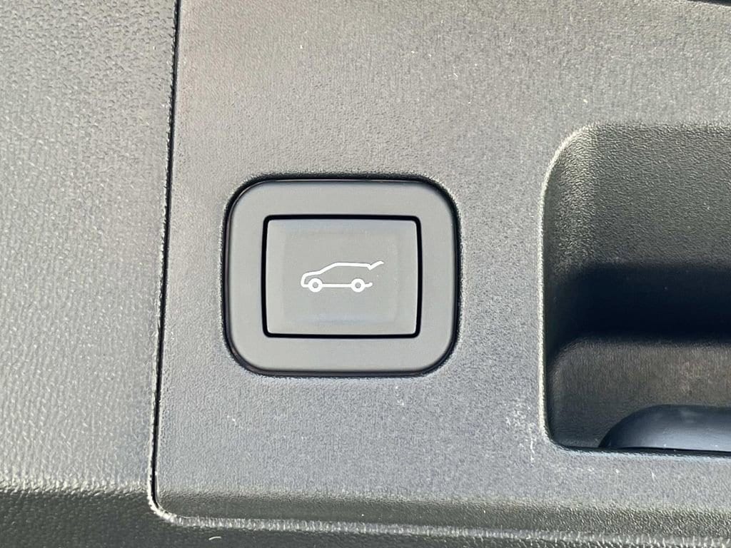 2026 Cadillac XT5 Premium Luxury - Photo 13
