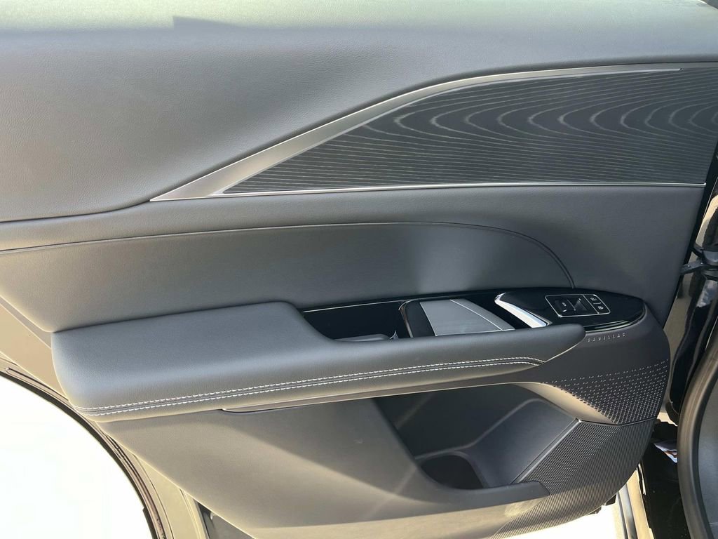 2026 Cadillac LYRIQ Luxury - Photo 18