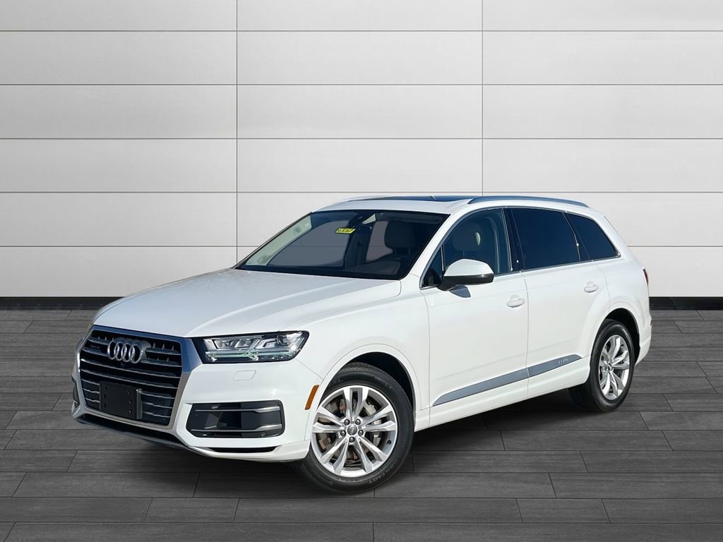 2019 Audi Q7 Premium Plus's photo