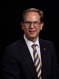 Staff member NELSON ANDREWS from ID_e010feef312b