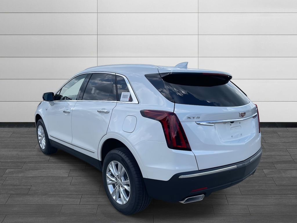 2025 Cadillac XT5 Luxury photo 3