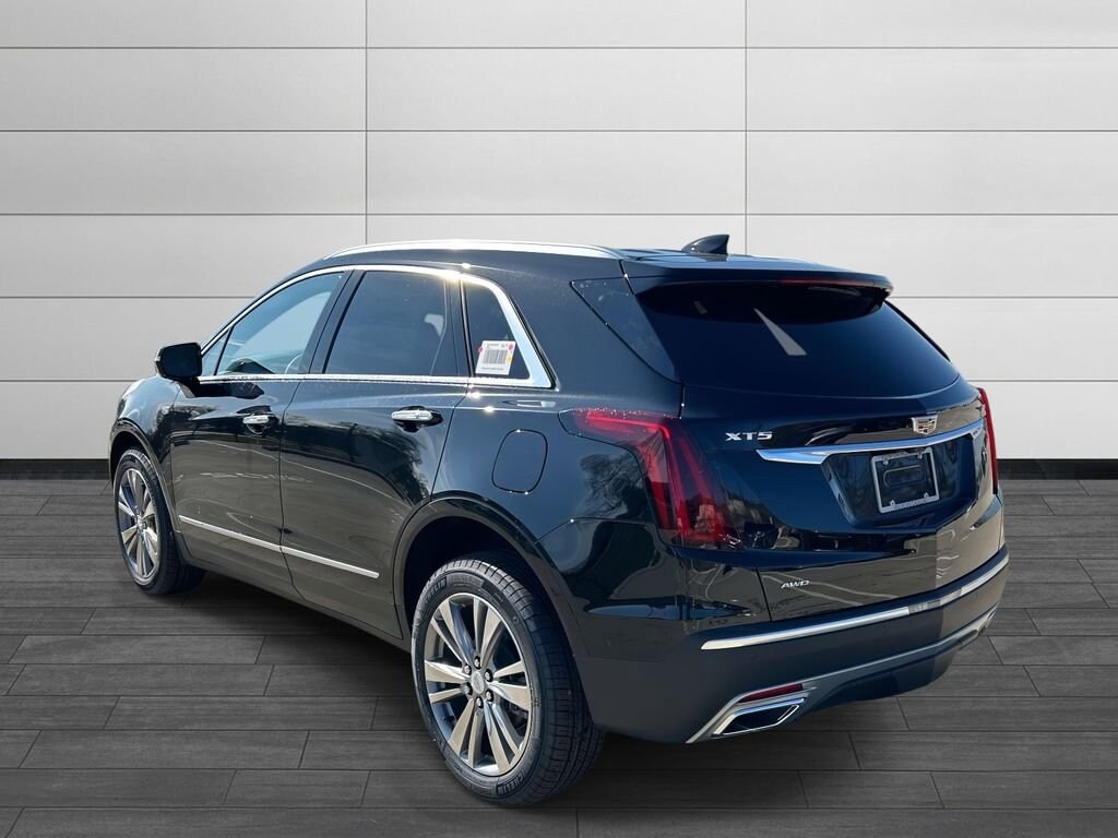 New 2026 CADILLAC XT5 Premium Luxury SUV