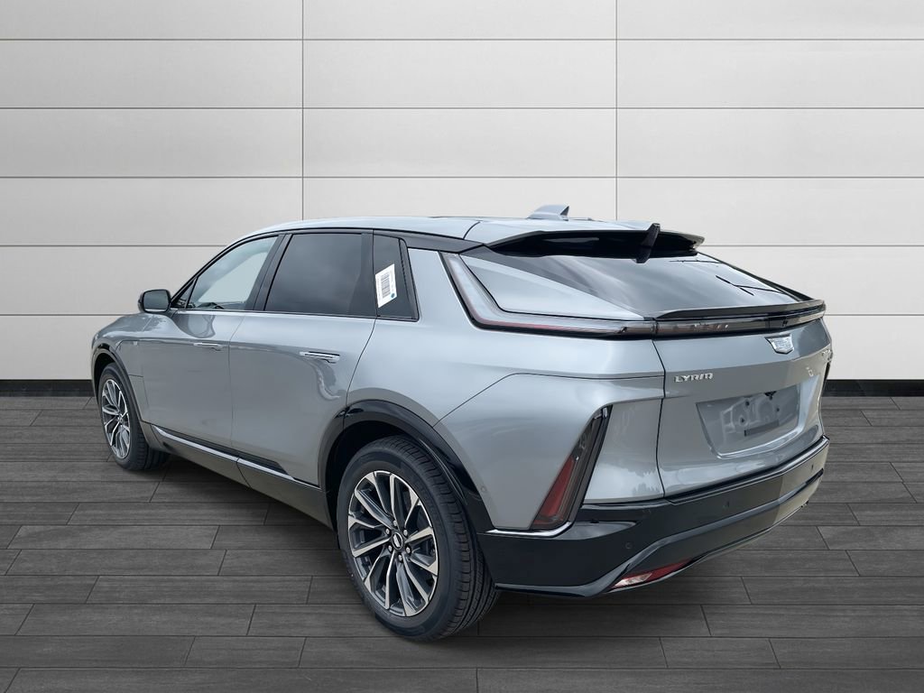 2025 Cadillac Lyriq Sport photo 3