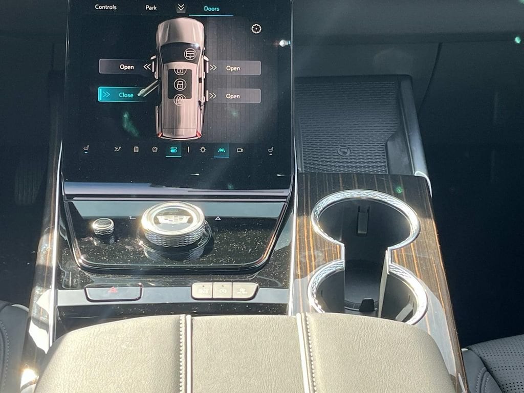 2026 Cadillac Escalade ESV Luxury - Photo 16