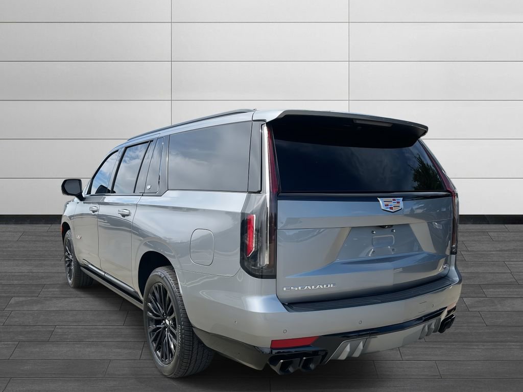 2023 Cadillac Escalade ESV photo 3