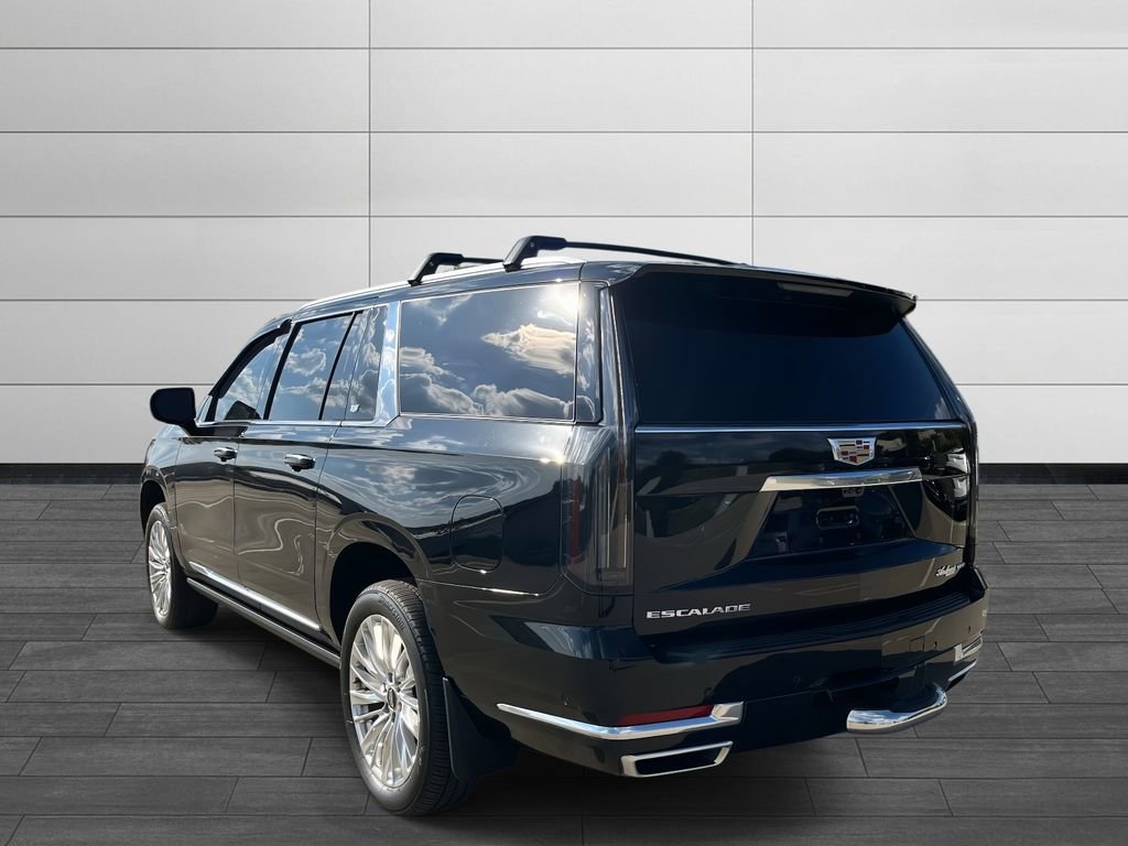 2025 Cadillac Escalade ESV Premium Luxury photo 2