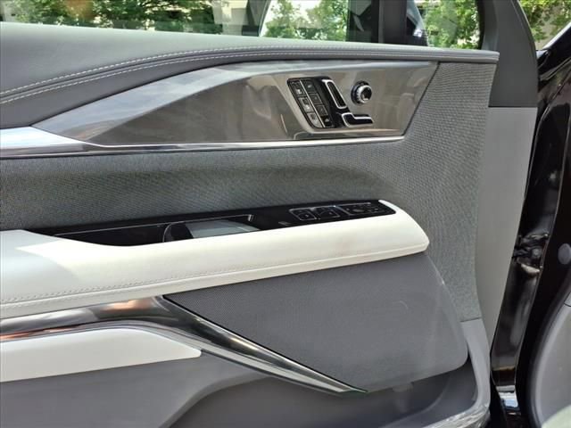 2026 Cadillac Escalade IQ Luxury - Photo 16