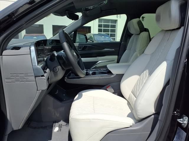 2026 Cadillac Escalade IQ Luxury - Photo 17