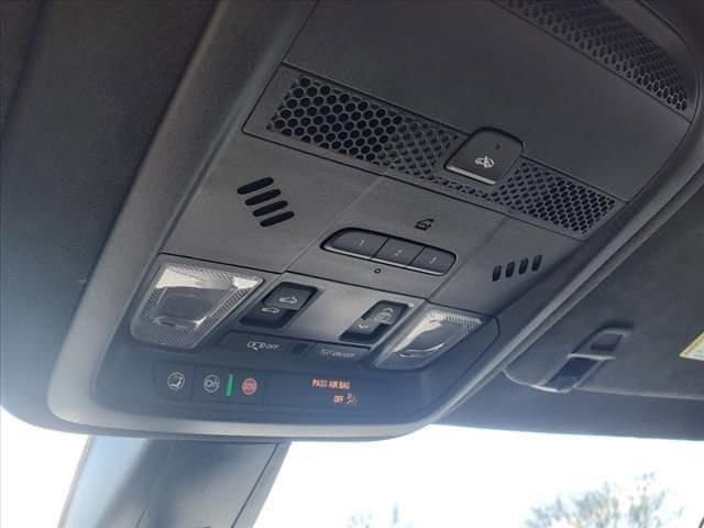 2025 Cadillac XT6 Premium Luxury - Photo 30