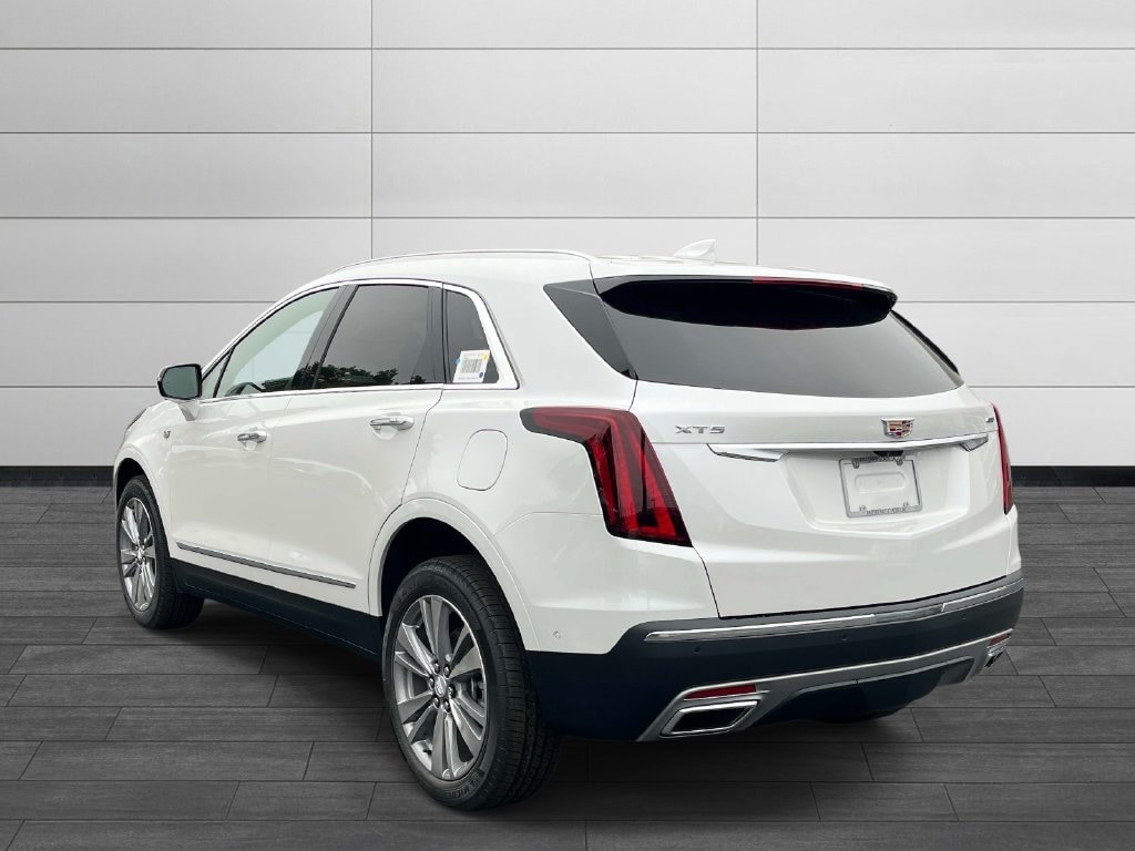 New 2026 CADILLAC XT5 Premium Luxury SUV