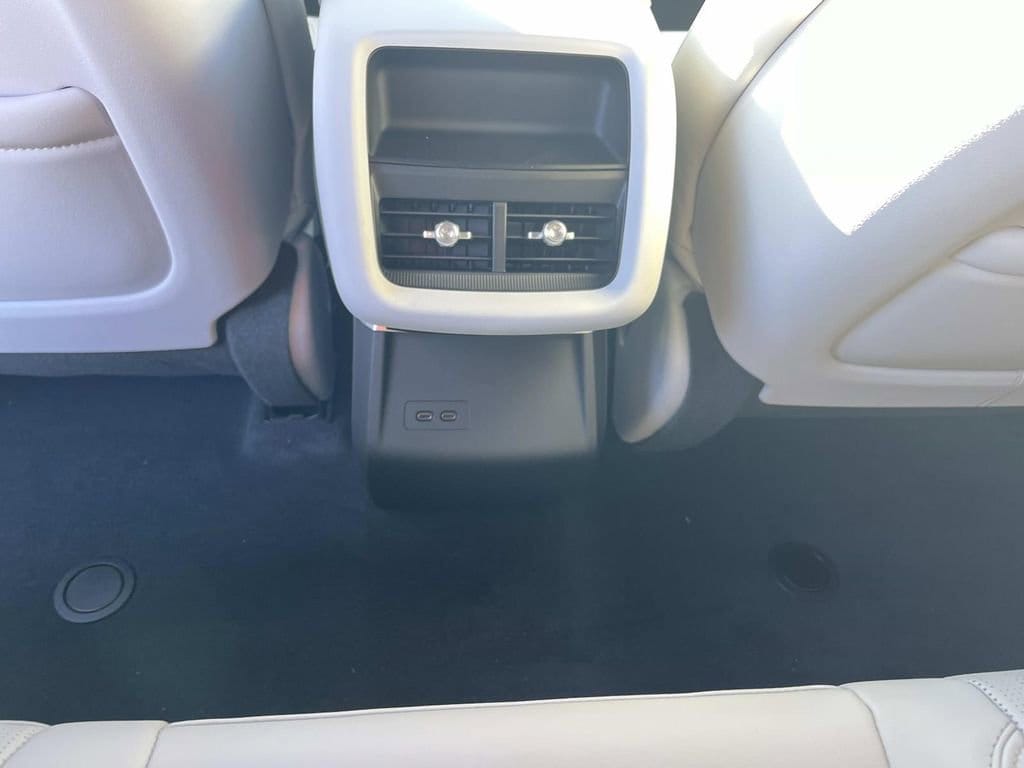 2026 Cadillac LYRIQ Sport - Photo 17