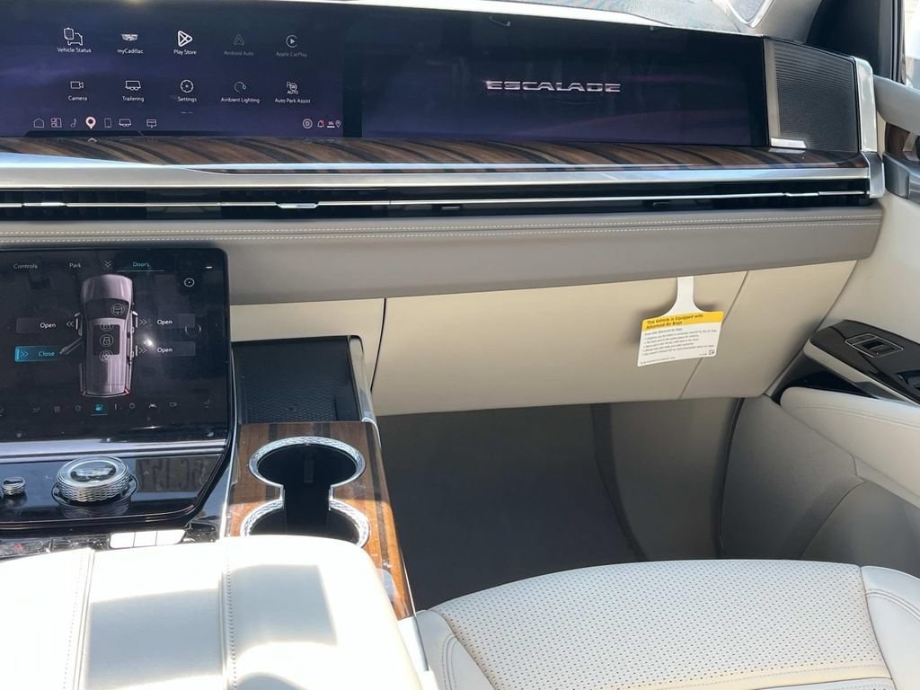 2026 Cadillac Escalade Platinum Sport - Photo 14