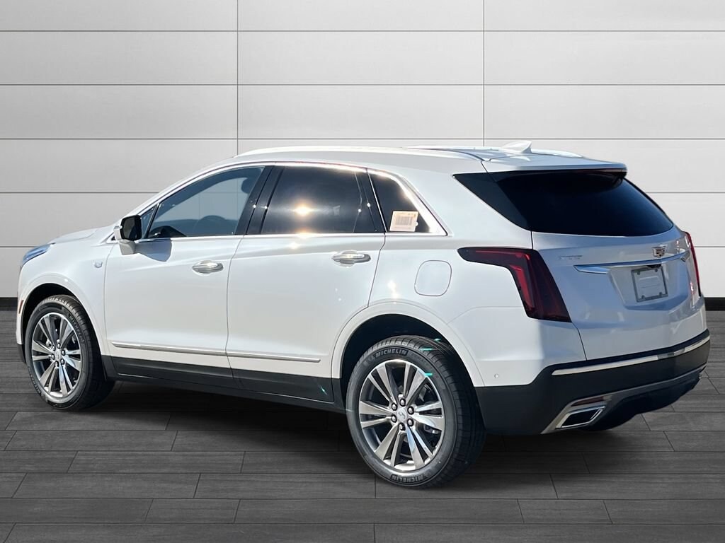 New 2026 CADILLAC XT5 Premium Luxury SUV