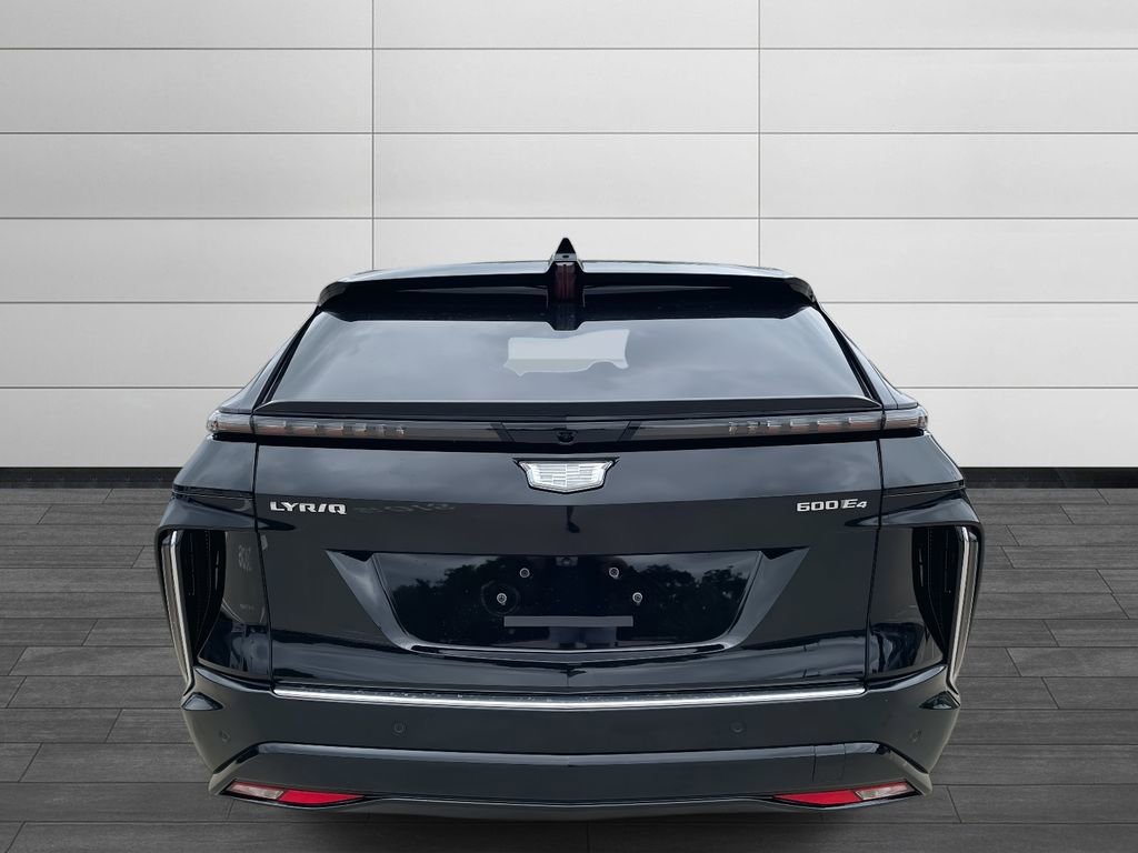 2025 Cadillac Lyriq Luxury photo 4