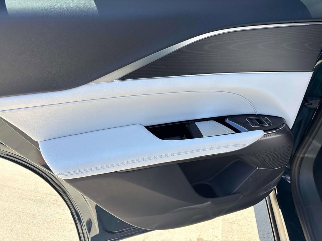 2026 Cadillac LYRIQ Luxury - Photo 19
