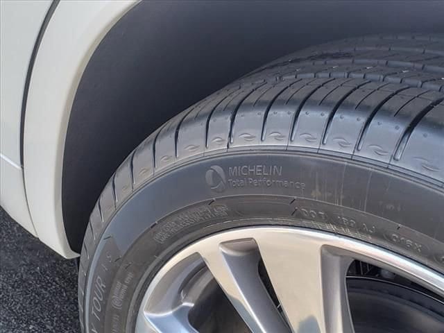 2025 Cadillac XT6 Premium Luxury - Photo 14