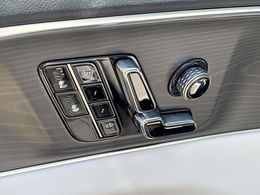 2026 Cadillac LYRIQ Luxury - Photo 23