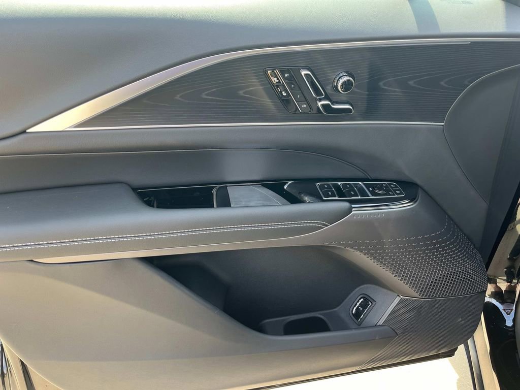 2026 Cadillac LYRIQ Luxury - Photo 21