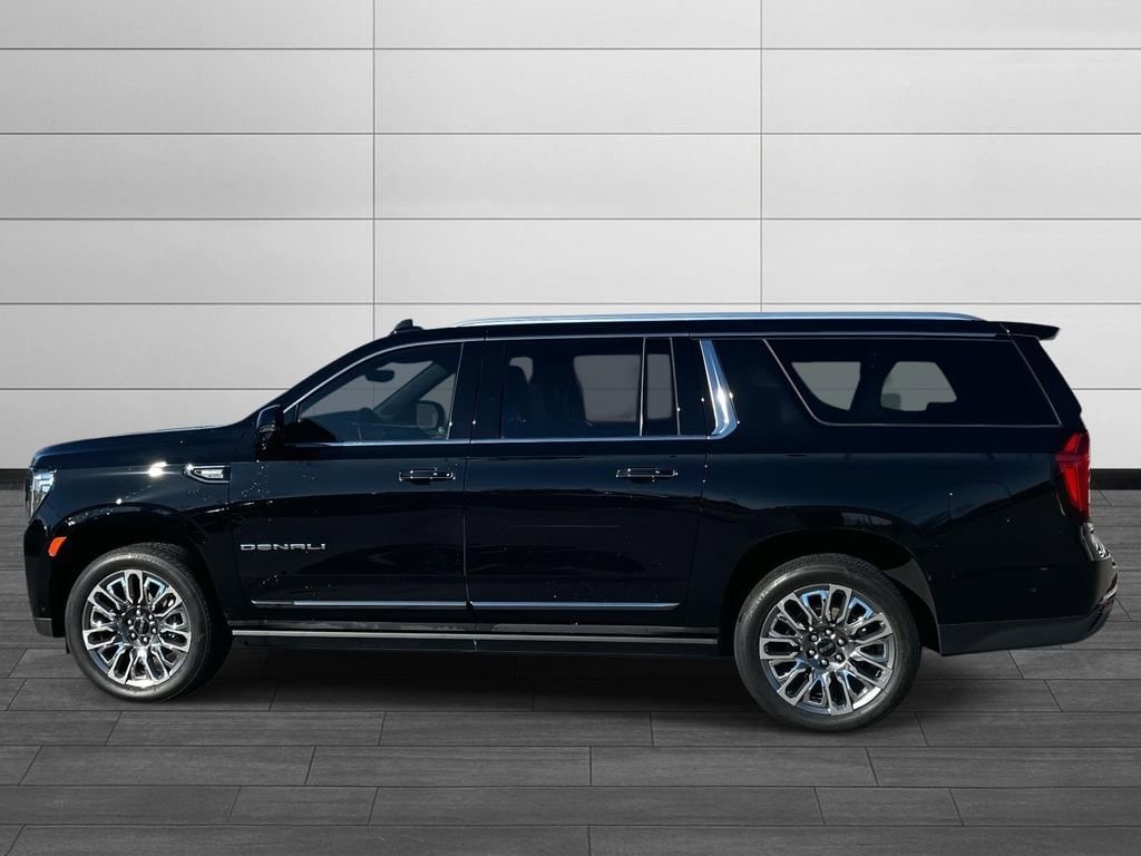 Used 2024 GMC Yukon XL Denali Ultimate SUV