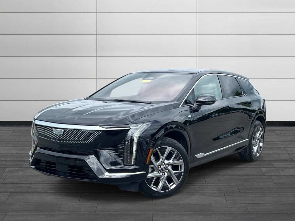 Certified 2025 CADILLAC OPTIQ Luxury 2 SUV