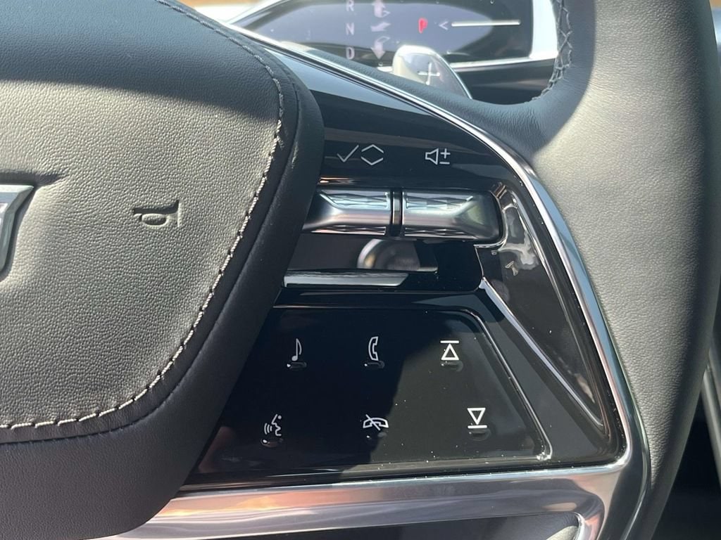 2026 Cadillac Escalade Platinum Sport - Photo 40