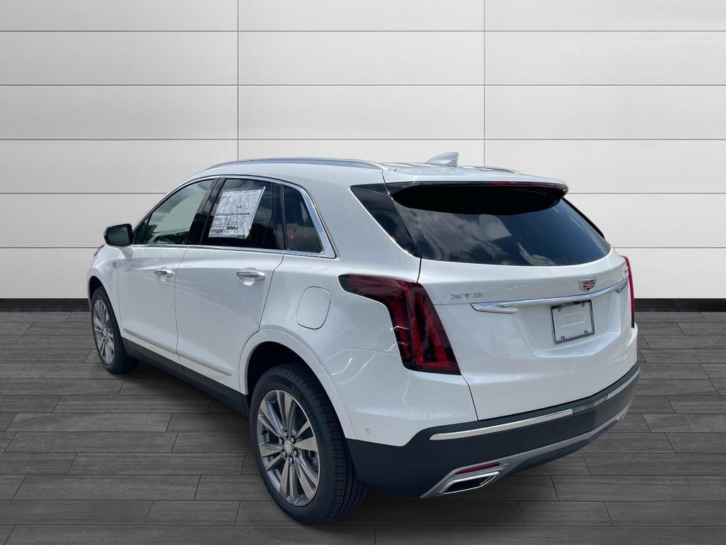New 2026 CADILLAC XT5 Premium Luxury SUV