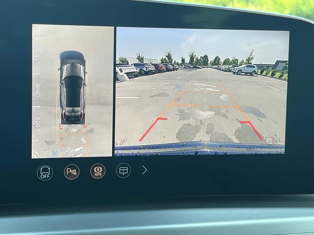 2026 Cadillac LYRIQ Signature Sport - Photo 33