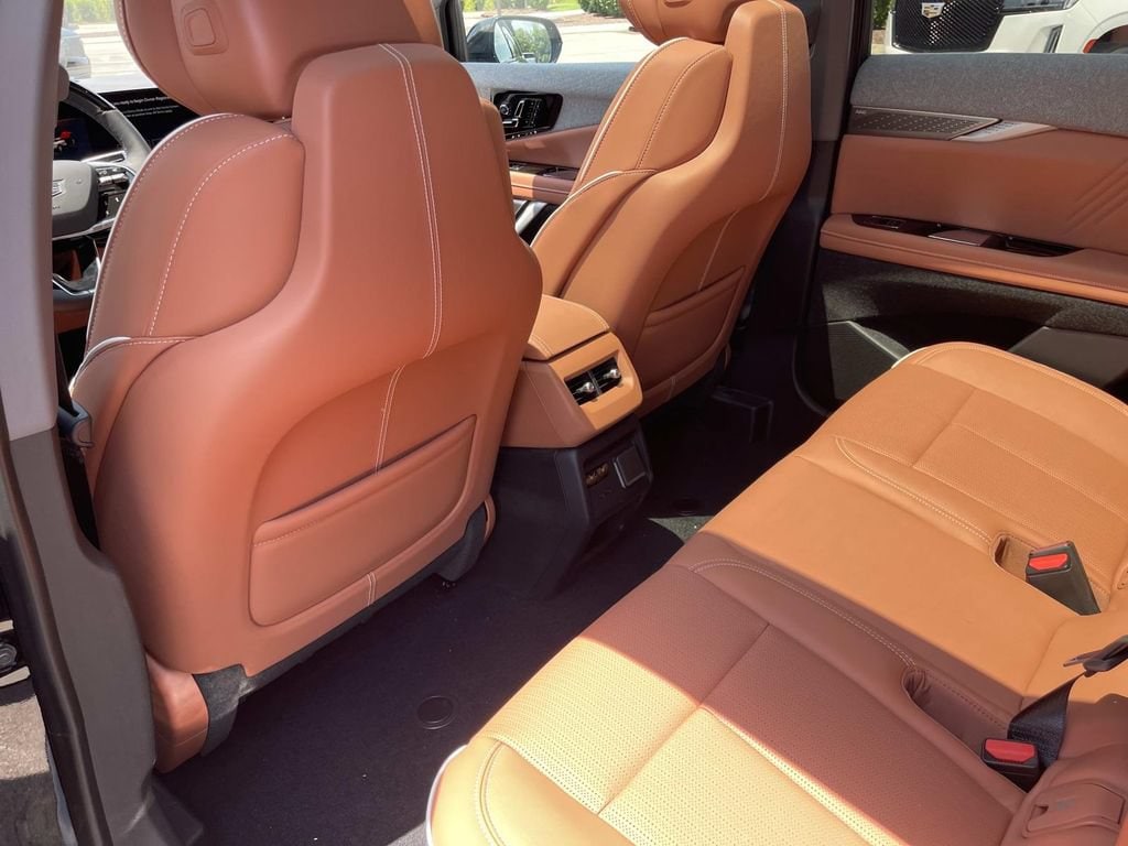 2027 Cadillac OPTIQ Premium Sport - Photo 19