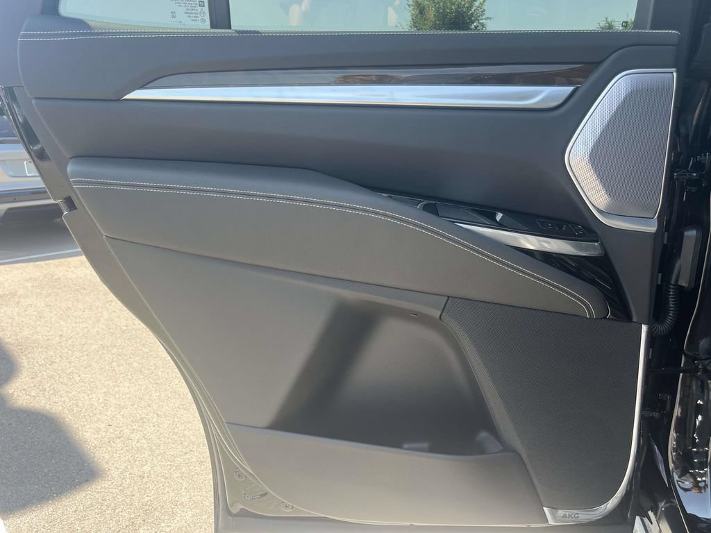2026 Cadillac Escalade Platinum Sport - Photo 22