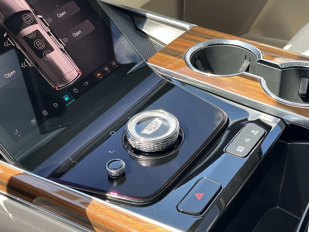 2026 Cadillac Escalade Platinum Sport - Photo 35