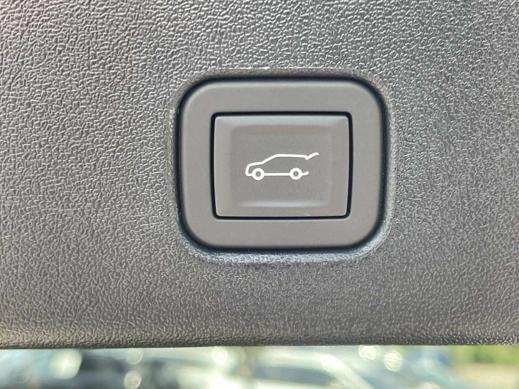 2027 Cadillac OPTIQ Premium Sport - Photo 13