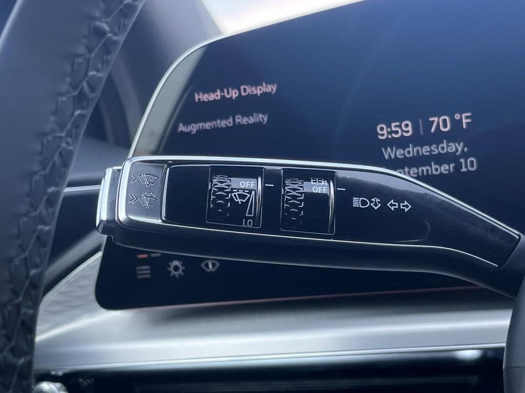 2026 Cadillac LYRIQ Signature Sport - Photo 30