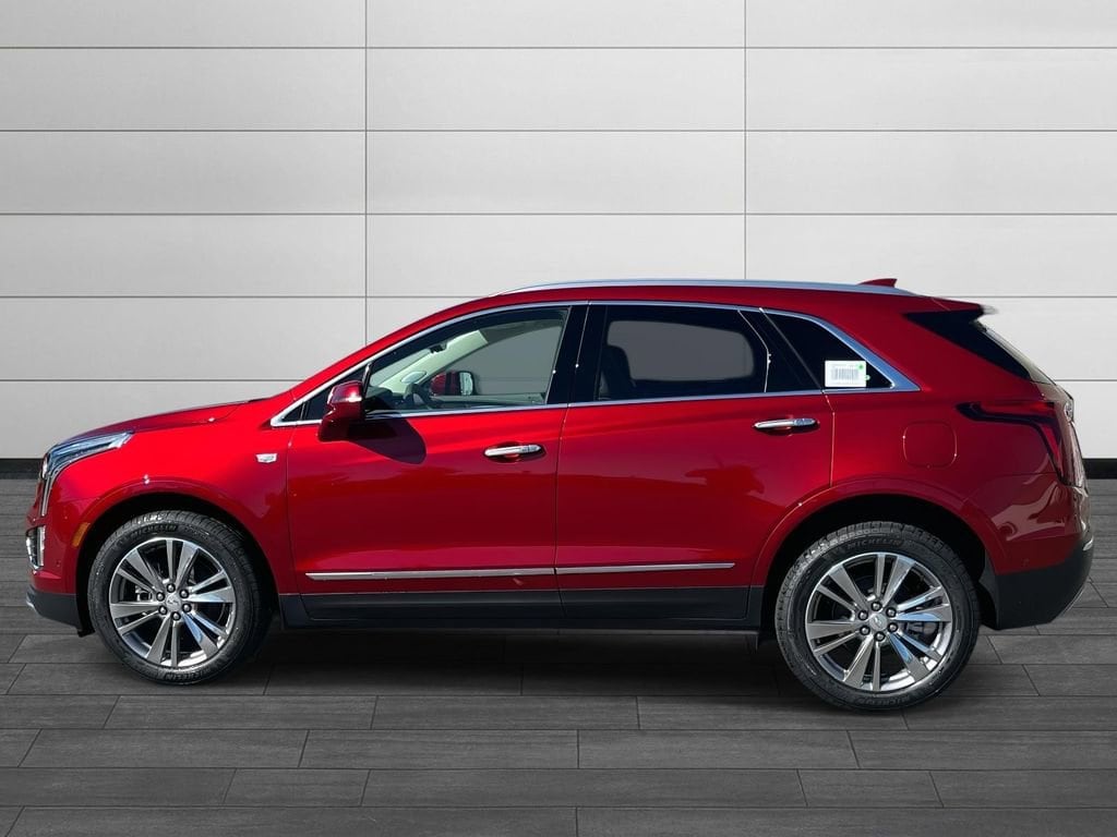 New 2025 CADILLAC XT5 Premium Luxury SUV