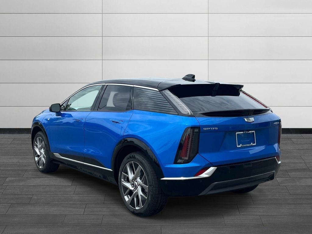 New 2026 CADILLAC OPTIQ Luxury SUV