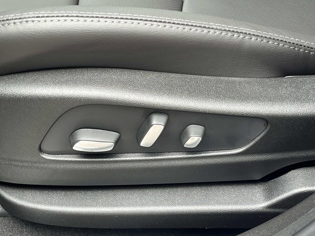 2025 Cadillac XT5 Sport - Photo 20