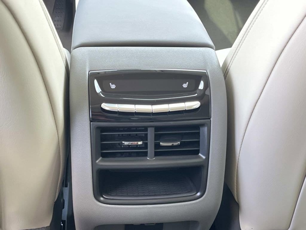 2026 Cadillac XT5 Premium Luxury - Photo 18