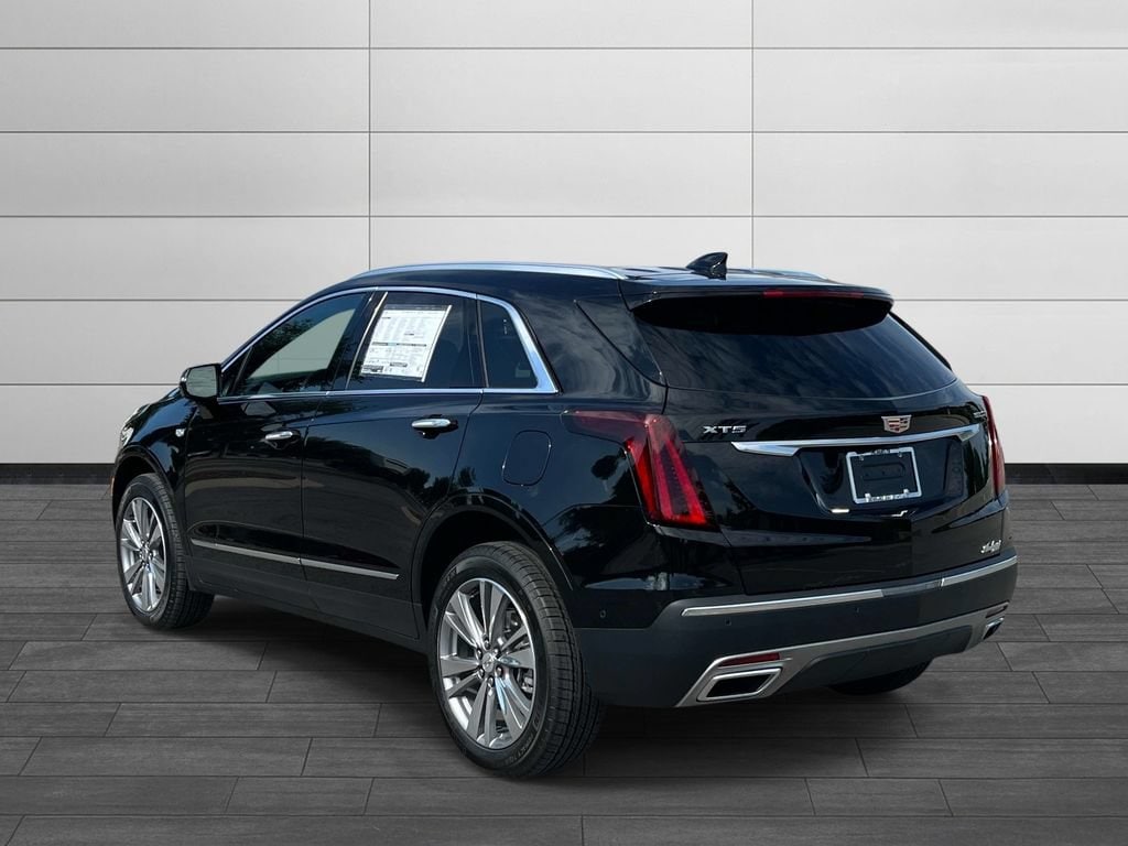 New 2026 CADILLAC XT5 Premium Luxury SUV