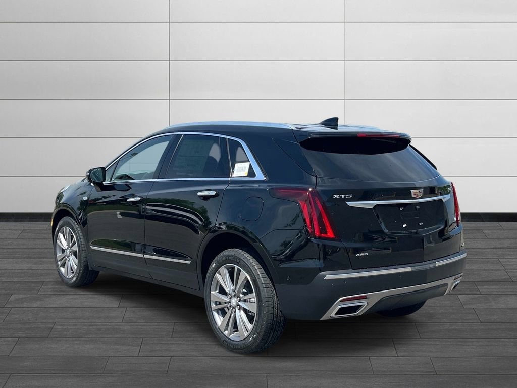 New 2026 CADILLAC XT5 Premium Luxury SUV