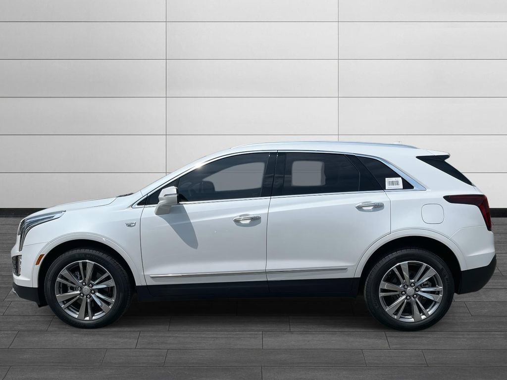 2025 Cadillac XT5 Premium Luxury photo 2