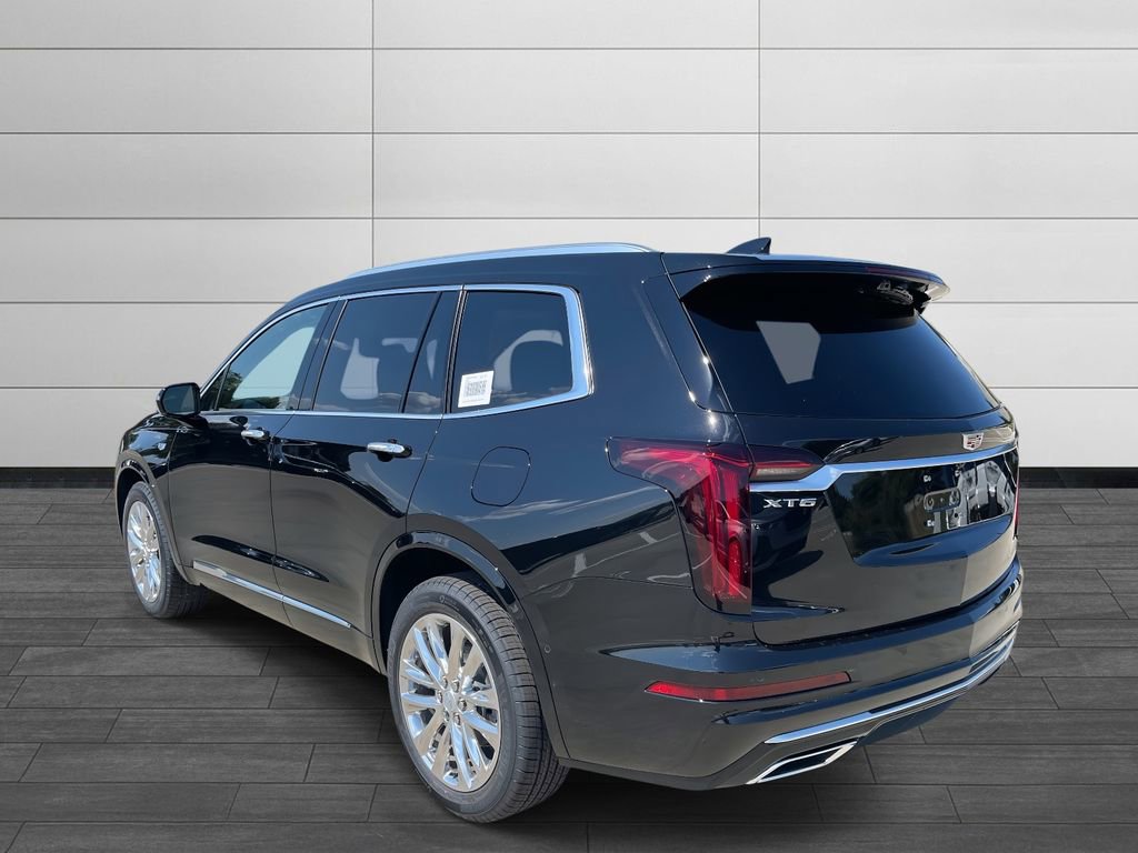 2025 Cadillac XT6 Premium Luxury photo 3