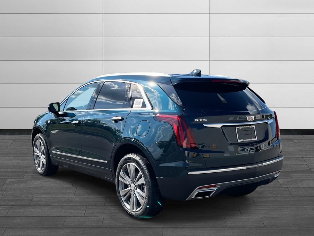 2025 Cadillac XT5 Premium Luxury photo 3