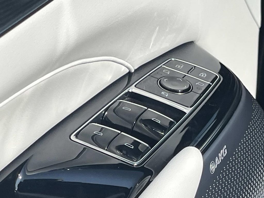 2026 Cadillac LYRIQ Signature Sport - Photo 23